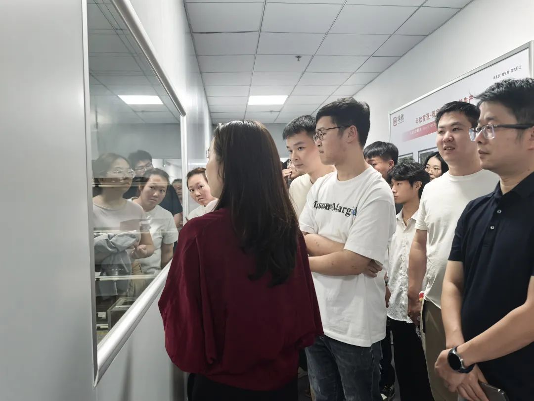 智造零距离 | 百名学员探秘SMT智造,凡亿教育走进华秋电子长沙望城工厂